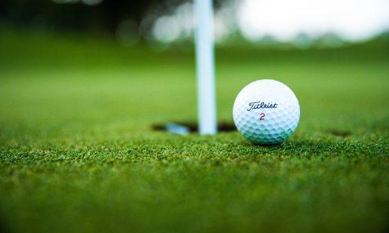 close up photo of golf ball